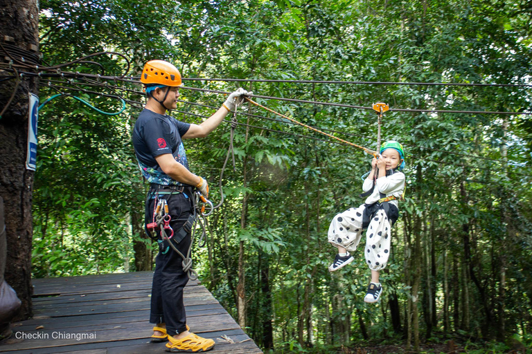 Chiang Mai : Aventure en tyrolienne avec quad en optionPack B : Parcours complet de zipline (avec transfert)