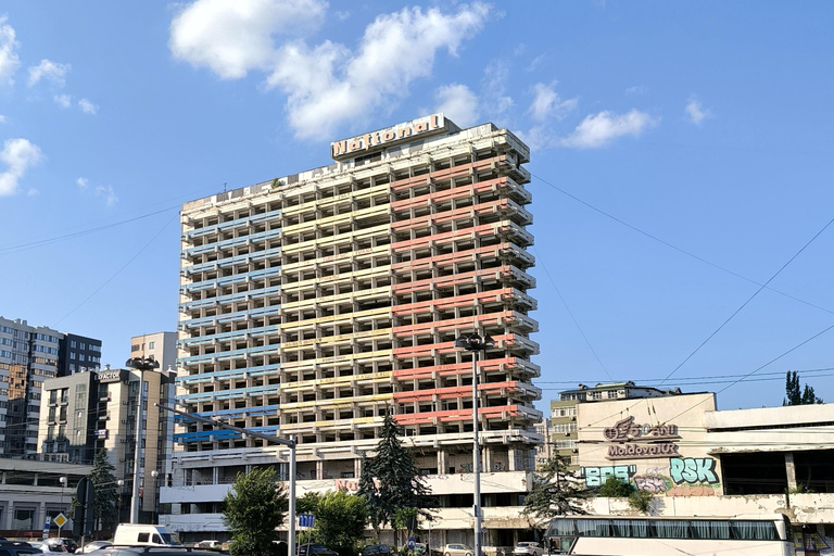 Walking Tour with Wine & Soviet Flea Market Visit - Chisinau