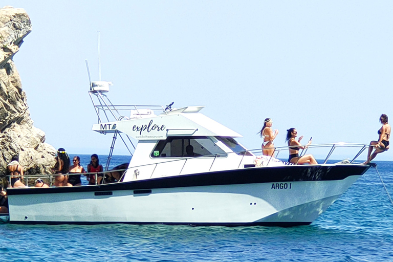 Sesimbra: Exclusive Private Yacht tour with sea activities! Sesimbra: Exclusive Private Yacht Experience and activities,