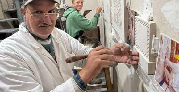 Marrakech: taller de tallado en yeso con un artesano local