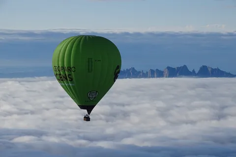 Aventura en globo y vela desde Barcelona