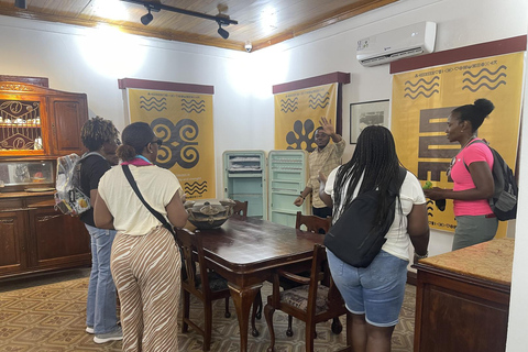 Accra: Ashanti Kingdom Day Trip with Roundtrip Flights