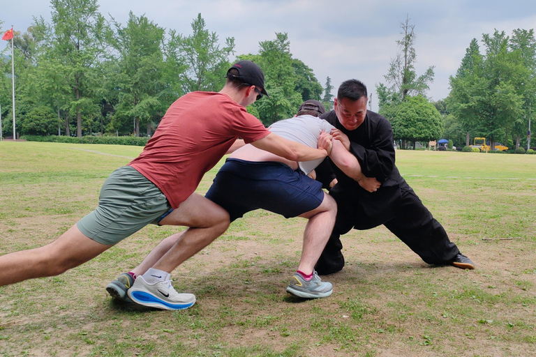 Mount Qingcheng: Tai Chi, Baduanjin Qigong or standing form