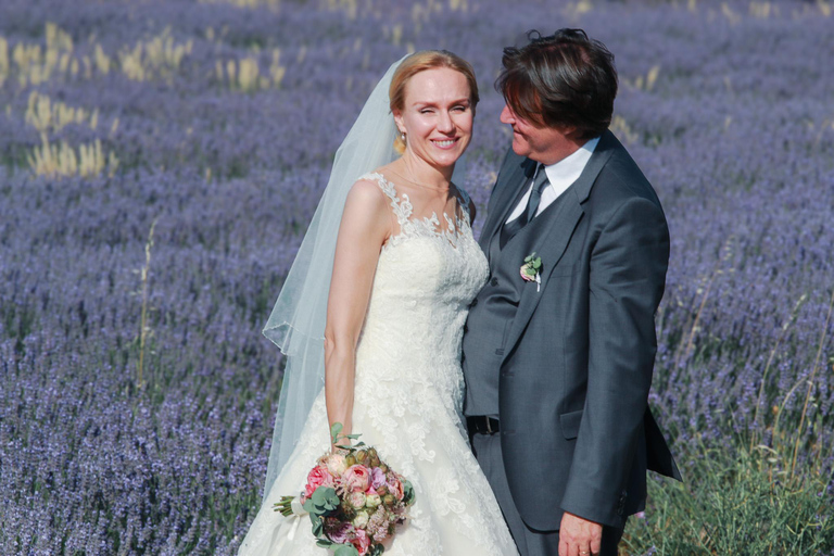 Valensole: Professional Photo in a Lavender Field Valensole: Professional photo in a lavender field