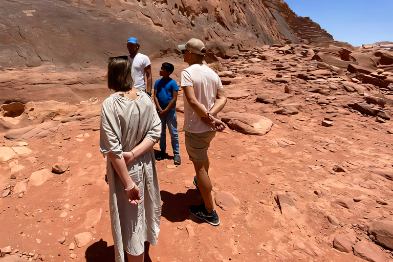 Wadi Rum: Authentic Jeep Tour, Sunset & Bedouin Storytelling