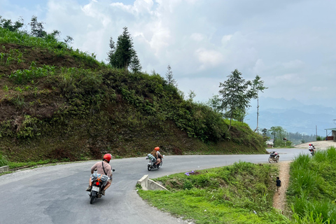 Au départ de Hanoi : 4 jours de visite en voiture de la boucle de Ha Giang, plus un montage vidéo