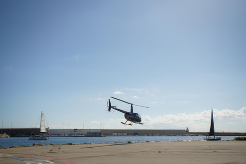 Barcelona: Helikopterflygning med Yacht Cruise som tillvalHelikopterresa upp till 7 minuter (ingen segling)