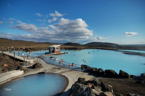 Akureyri: Sjön Myvatn, Goðafoss, Dimmuborgir och Hverir