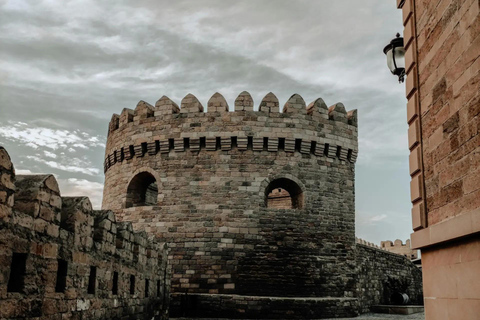 Baku: Old City Walking Tour with Vintage Photos
