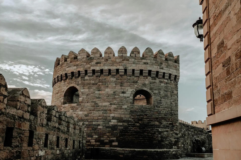Baku: Old City Walking Tour with Vintage Photos
