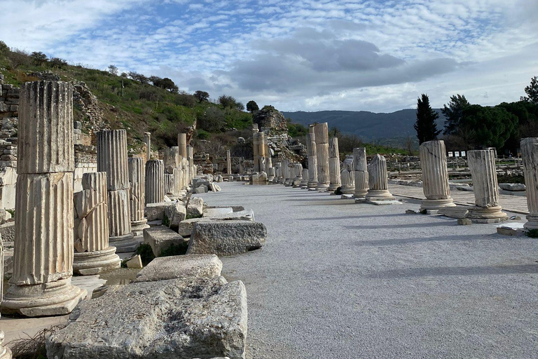 Au départ de Kusadasi : Éphèse, maisons en terrasse et temple d'ArtémisVisite privée à prix spécial pour les groupes de plus de 5 personnes.