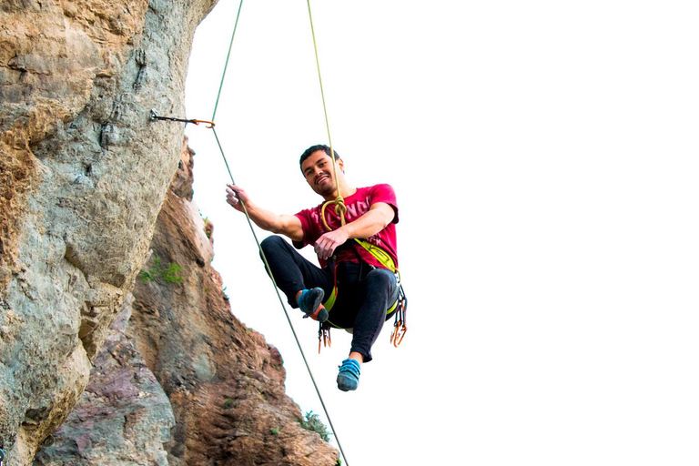 Arequipa: Rock Climbing and Perfume Workshop with Pickup