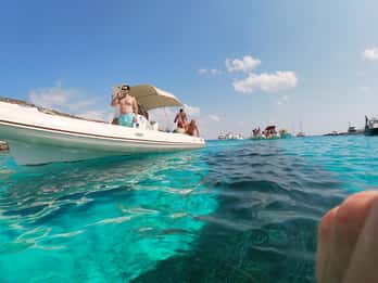 Favignana y la Isla de Levanzo Baño, snorkel y almuerzo