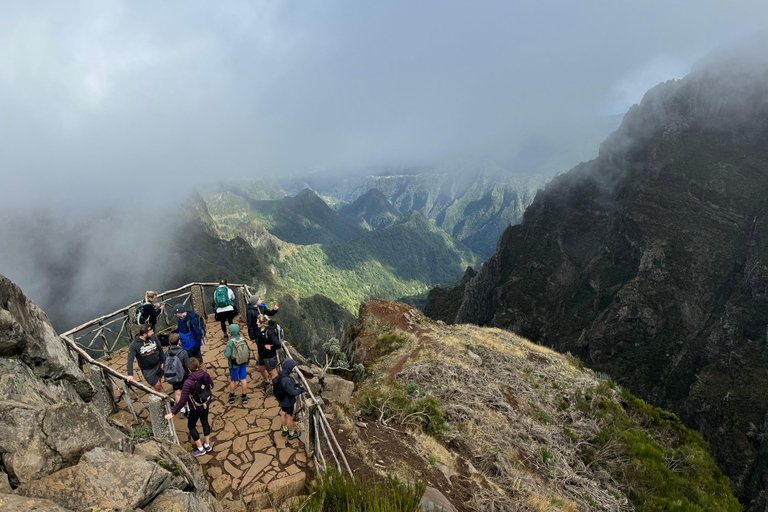 Pico do Arieiro to Pico Ruivo Hike with Transfer & Ticket