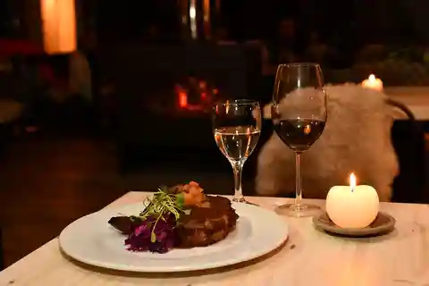 Bariloche: Night snowmobile ride with dinner at La Cueva Catedral