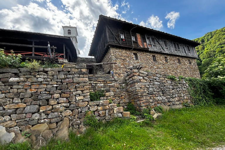 Glozhene-klostret och Stara Planina,Liten grupp från SofiaFrån Sofia: Glozhen-klostret och promenad i Stara Planina