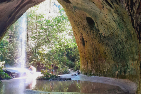 Tour Privado Caverna do Maroaga e Gruta da Judéia – Manaus Execução Privado Caverna do Maroaga e Gruta da Judéia