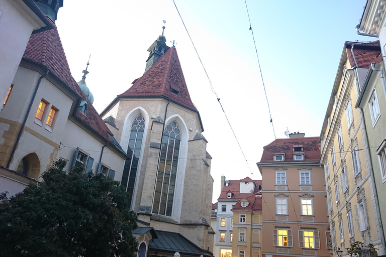 Graz Winter Walking Tour with Christmas Markets GRAZ: PRIVATE WINTER WALKING TOUR