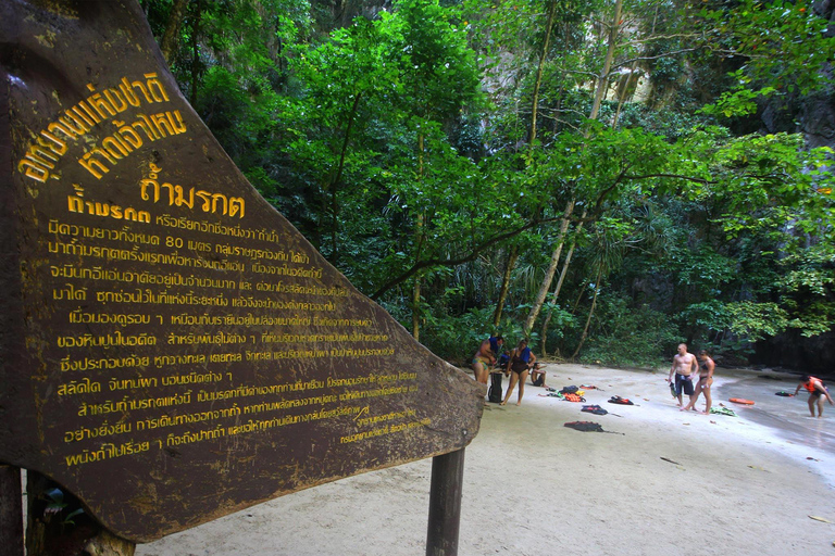 Ko Lanta: 4 Islands and Emerald Cave Day Tour by Speedboat