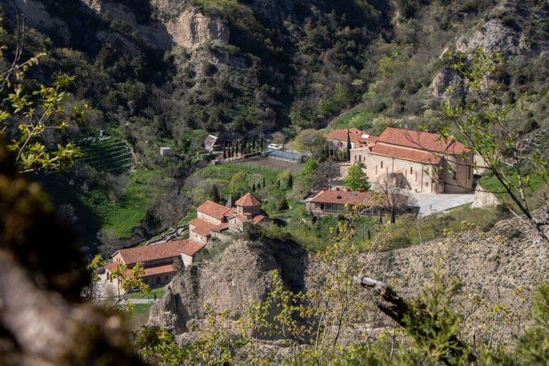 Tbilisi: Shiomgvime Monastery & Limestone Canyon Tour
