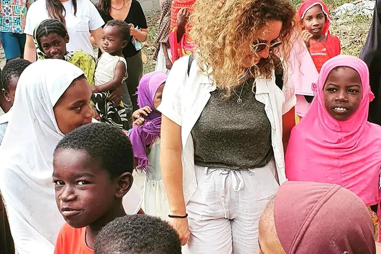 Ville d&#039;Arusha : Visite de maisons d&#039;enfants et collecte de dons.