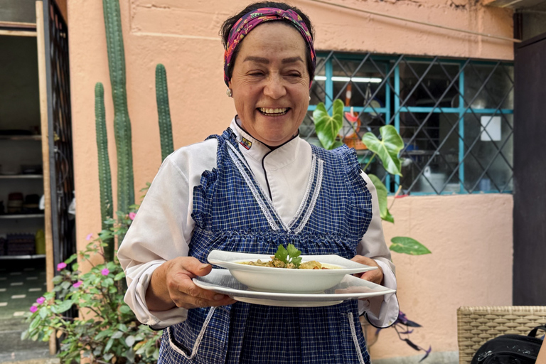 Cuenca Table Food Tour with 15+ Tastings