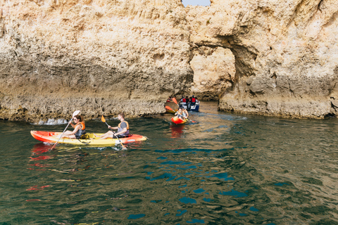 Da Lagos: tour in kayak e barca per esplorare le grotte