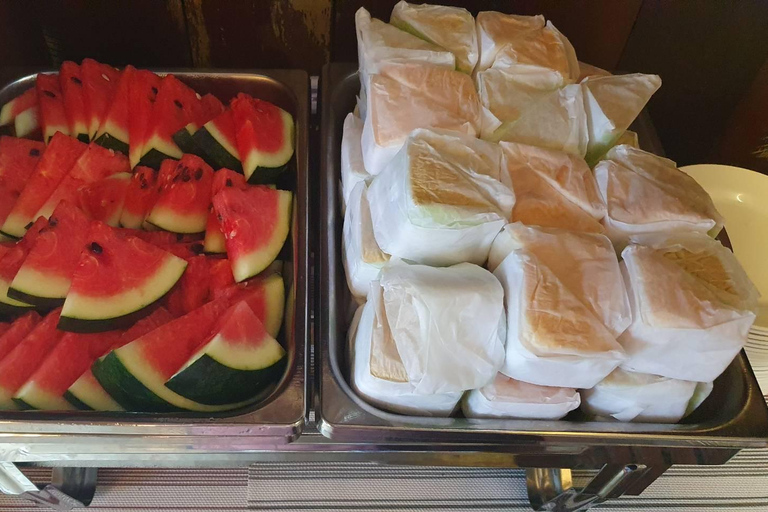 Ayutthaya: Sabieng Riverside Restaurant - Traveller&#039;s Lunch