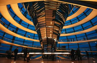 Berlin: Tour durch das Regierungsviertel mit Reichstag und Dachterrasse
