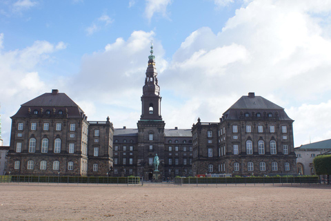 Copenhagen: Murder Mystery Hunt by Christiansborg Palace