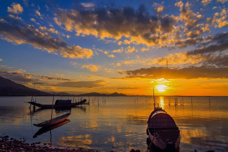 Hue : Visite d'une demi-journée au coucher du soleil sur la lagune de Tam Giang YellowHue : Excursion d'une demi-journée à la lagune jaune de Tam Giang au coucher du soleil