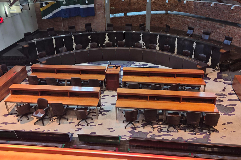Johannesburg Apartheid History Tour with Museum Entry