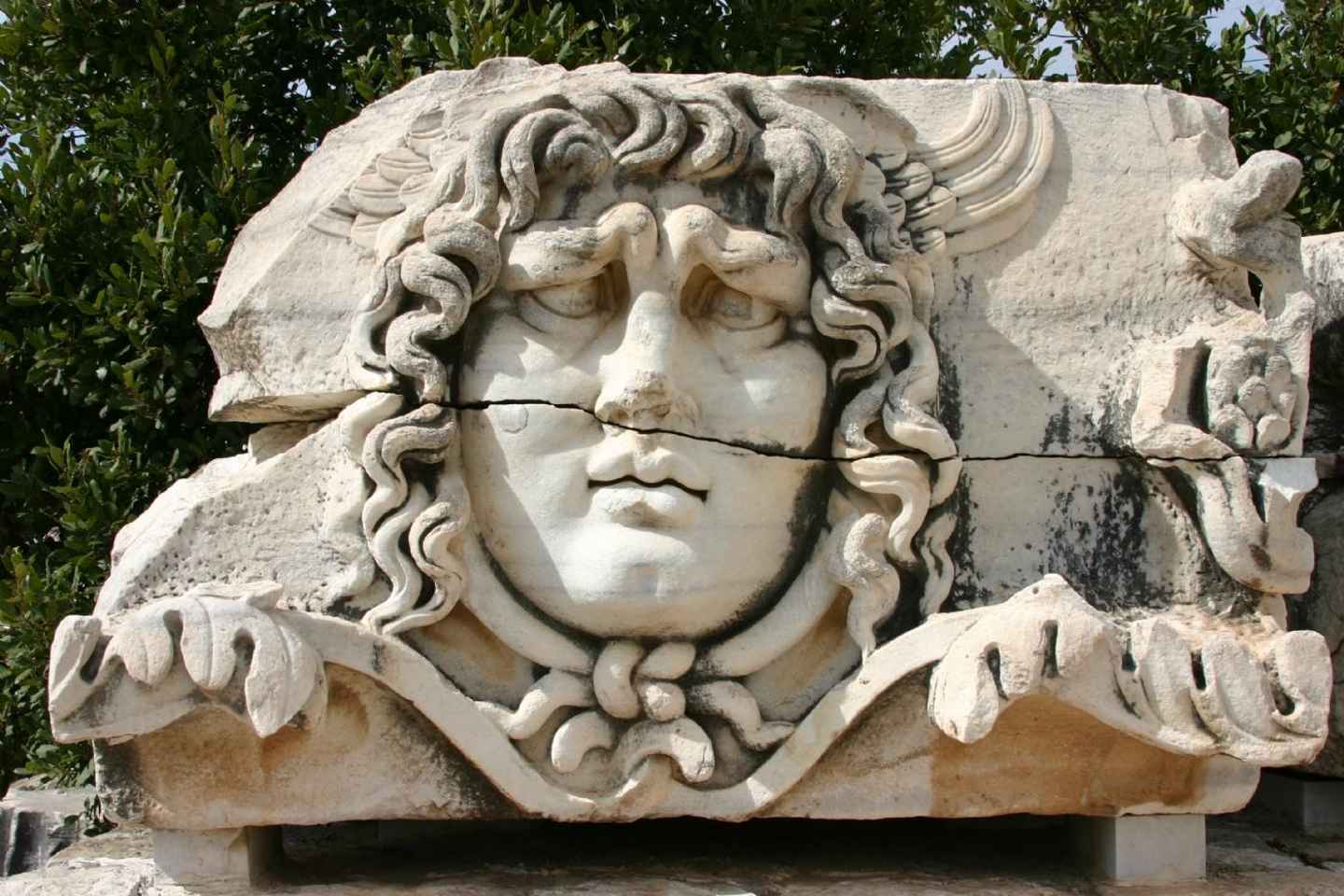 From Kusadasi Port: Priene, Miletus, and Didyma Daily Tour