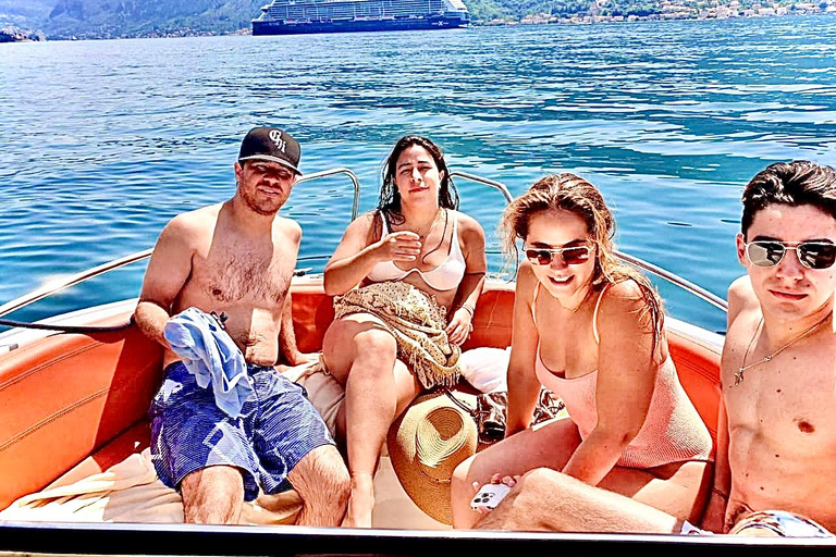 Tour en barco a la Cueva Azul, la Dama de las Rocas y Mamula