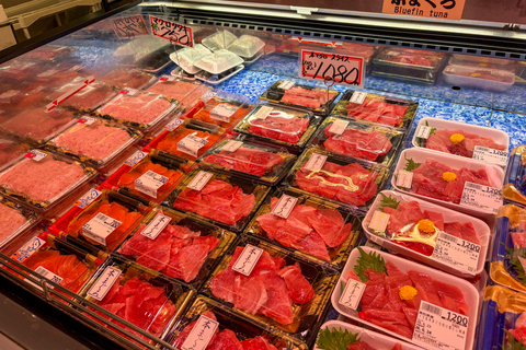 Kanazawa: Private Omicho Market Tour Like a Local