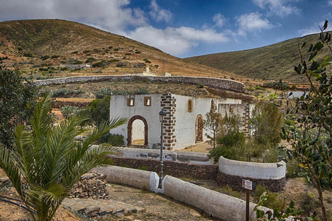 Fuerteventura: Tradition, Villages, and Landscapes