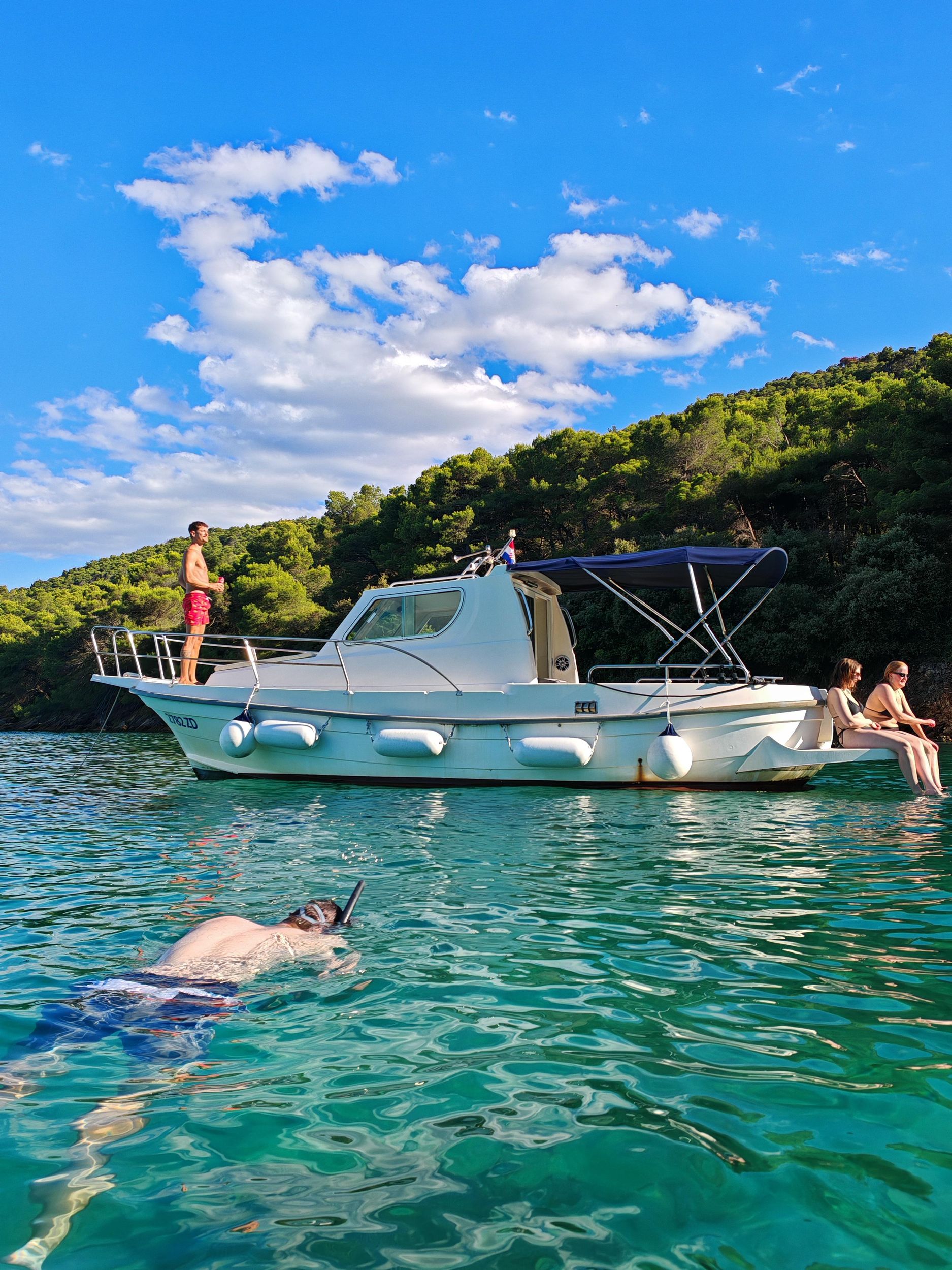Zadar: Bootstour in der Kleingruppe mit Getränken und Schnorcheln