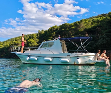 Zadar: Boat Tour with Snorkeling Gear and Drinks