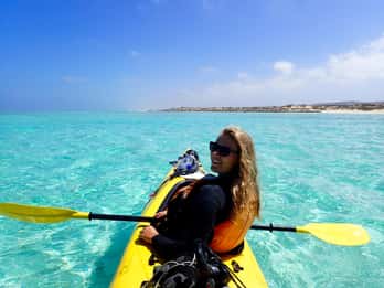 Exmouth: Lagoon Explorer - Full day kayak & Snorkel tour