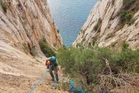 Masua: Porto Flavia Canal Dry Canyoning