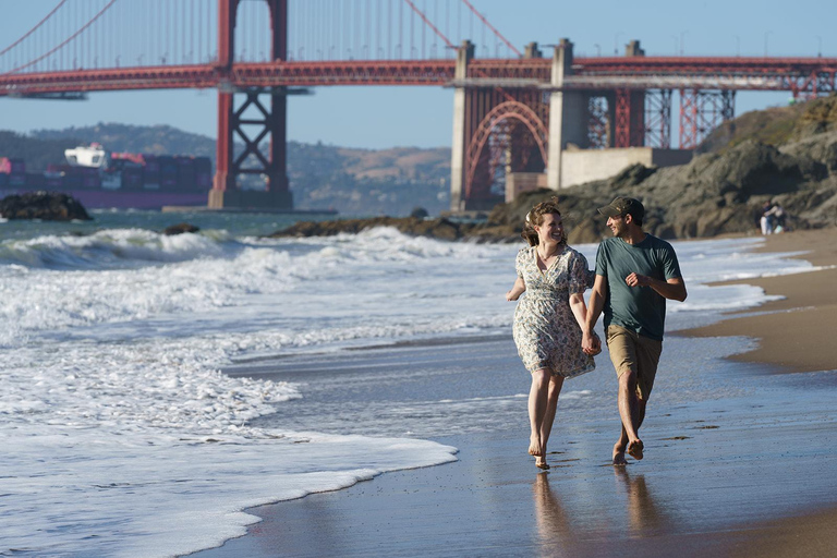 Private Vacation Photography Session with Local Photographer Hire a Professional Photographer for a Surprise Engagement