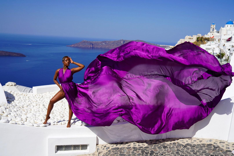 Santorini: Sessão de fotos particular com vestido voador30 minutos - Sessão de fotos com vestido esvoaçante