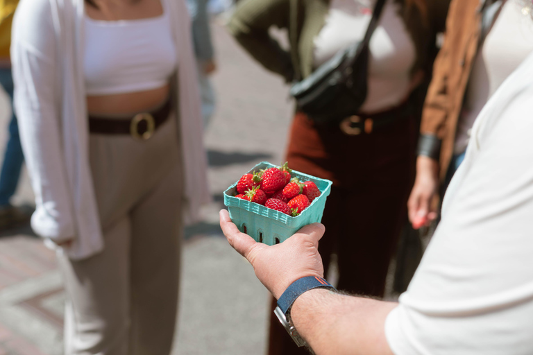 Seattle: Original Food and Culture Tour of Pike Place Market The Original Food and Culture Tour of Pike Place Market