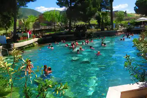 Från Izmir: Pamukkale, Hierapolis och Karahayit dagstur