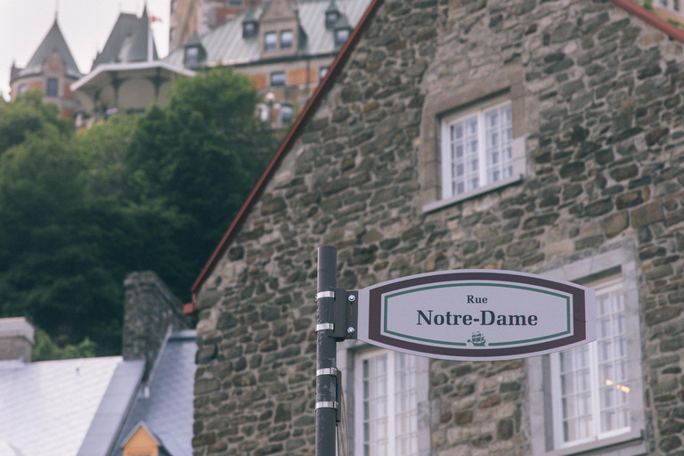 Visite à pied privée des galeries d'art du Vieux-Québec