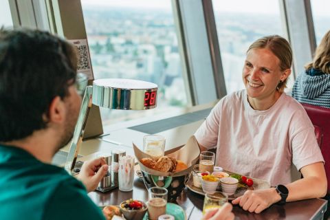Berlin TV-tårn: Billett og frokost på roterende restaurant