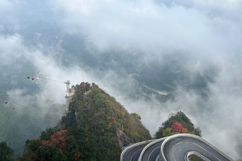 1-Day Private Tour to Tianmen Mountain & Glass Bridge
