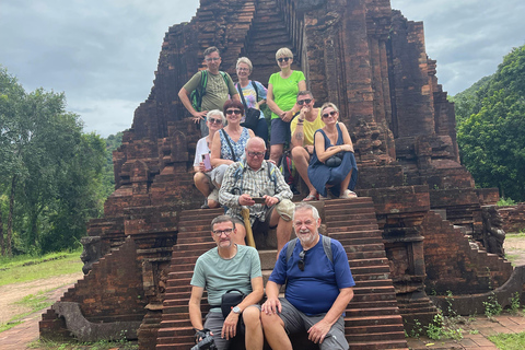 Hoi An: My Son ruïnes; bus-boot-culturele show-lunch-gids