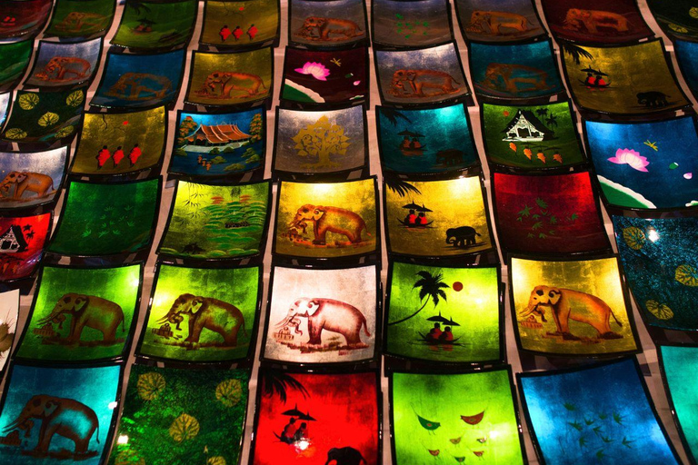 Luang Prabang: Night Market Private Food Tour and BBQ Dinner