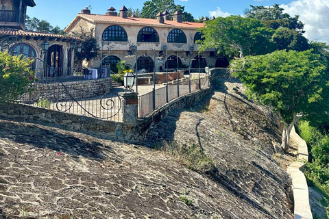 Excursão cultural a Altos de Chavón e La Romana com sabores locais